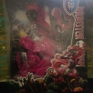 monster high Pink and Silver Stage Doll Outfit